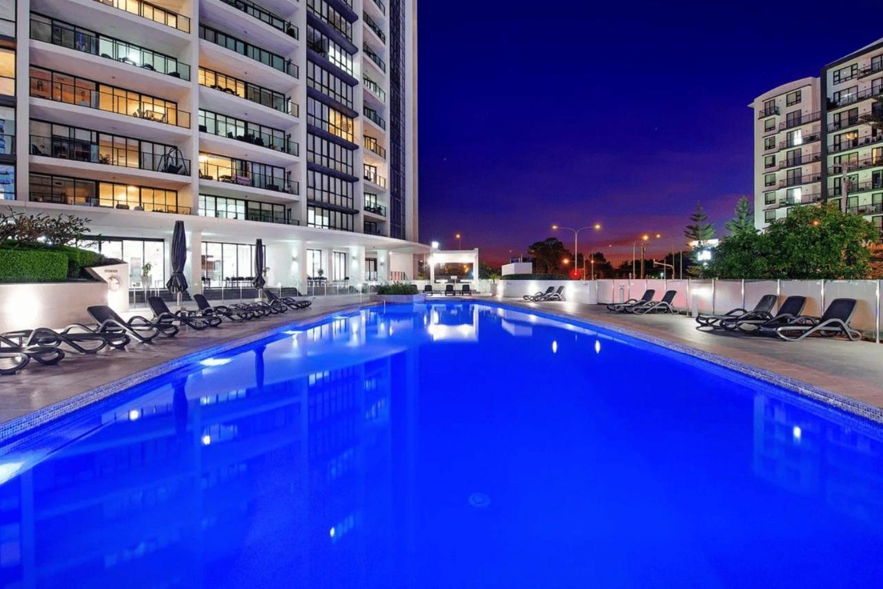 Modern 2 Bedroom Apartment In Sierra Grand - Coasthm Gold Coast Exterior photo